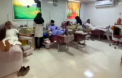 همدلی مردم ایرانشهر با مجروحان پادگان ارتش از طریق اهدای خون