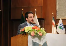 امیدوار: کشورهای اسلامی برای مقابله با تحریم‌ها اتحادیه تشکیل دهند / جای خالی تجارت و اقتصاد در محور مقاومت