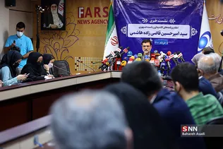 نشست خبری سیدامیرحسین قاضی‌زاده هاشمی 
