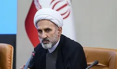 نباید در داخل کشور به التهاب آفرینی دشمن دامن بزنیم/ بگذارید شرایط جامعه آرام شود