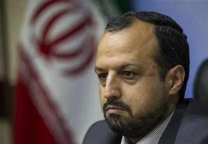 خاندوزی: دوره پول&zwnj;پاشی رو به اتمام است / مشارکت بانک&zwnj;ها و نهاد&zwnj;های انقلابی برای ایجاد شغل