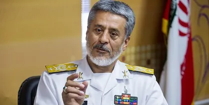 دریادار سیاری: برای دفاع از کشور از کسی اجازه نخواهیم گرفت