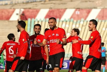تعویق بازی دوستانه تراکتور به دنبال بارش شدید باران