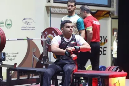 محمد حسین پور در پاراوزنه برداری نایب قهرمان شد