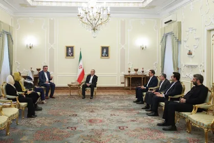 پزشکیان: ایران از مذاکره استقبال می&zwnj;کند، اما زورگویی در قاعده گفت&zwnj;و&zwnj;گو نمی&zwnj;گنجد/ به هیچ وجه به دنبال ساخت سلاح هسته&zwnj;ای نیستیم