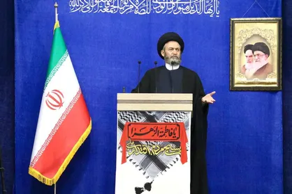 رهبری در تبیین شخصیت زن سنگ تمام گذاشتند