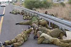 حملات مشترک گروه‌های مقاومت فلسطینی به مواضع ارتش اسرائیل در جنوب غزه