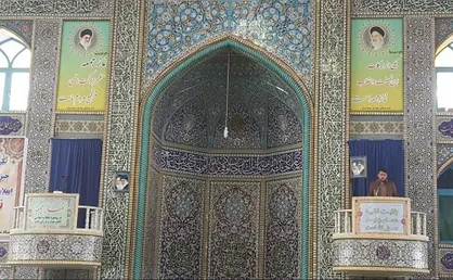 مسئولین به دانشگاه&zwnj;ها بیایند و پاسخگوی سوالات دانشجویان باشند