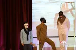 نمایش رسم براین است