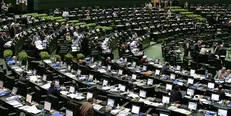 جلسه علنی مجلس با ۹۶ کرسی خالی نمایندگان آغاز شد