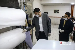 بازدید رئیس سازمان بسیج از کارگاه تولید ماسک و مواد ضدعفونی در لانه جاسوسی آمریکا