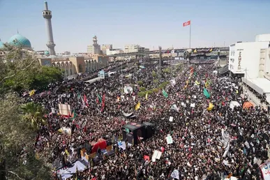 تشییع پیکر رهبر شهید انقلاب در نجف اشرف