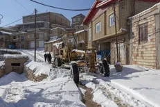 محورهای کوهستانی گلستان برف‌روبی و نمک‌پاشی شد