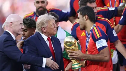 توهم تازه ترامپ؛کلاه فران تورس را حمایت از &laquo;ماگا&raquo; دانست