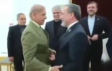 دیدار عراقچی با نخست وزیر پاکستان