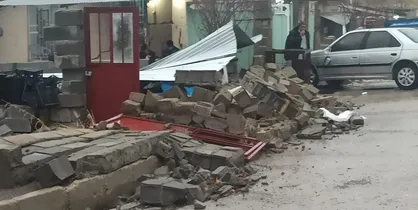 رسیدگی به اعتراضات حادثه دیدگان زلزله سی سخت