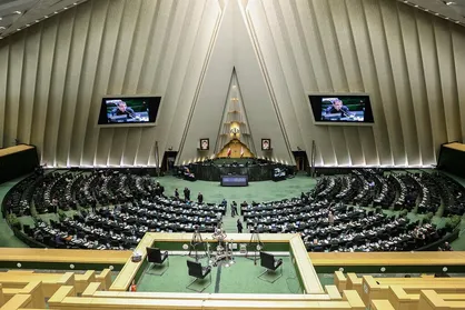 اعلام وصول نامه معرفی وزیر پیشنهادی کار / گزارش کمیسیون نهایی شود چهارشنبه جلسه رای اعتماد برگزار خواهد شد
