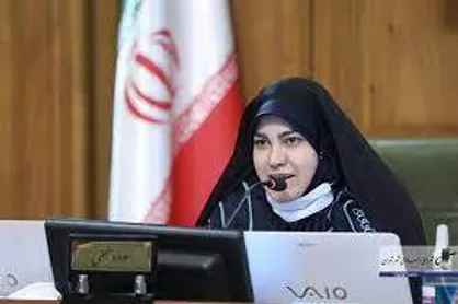 ابراز ارادت عضو کُرد هیات رئیسه شورای شهر خطاب به رهبرانقلاب: گیانم آقا؛ خُم منالم و دام و خشگیم فدای یه تارگیست