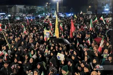گرگانی‌ها با حضور طوفانی زیرباران توطئه‌ها را خنثی کردند+فیلم
