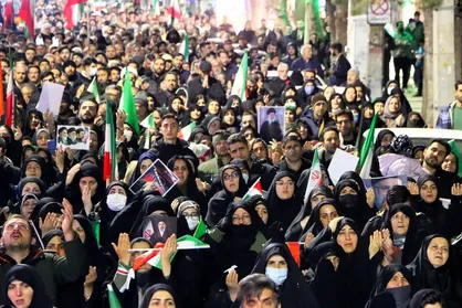 زنان در نقش بازآفرینان گفتمان جمهوری اسلامی ایران