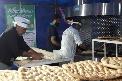 نان در نانوایی&zwnj;ها بالاتر از قیمت مصوب عرضه می&zwnj;شود