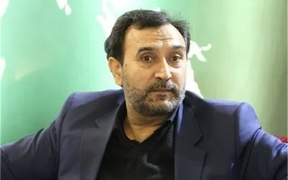 دهقان: طرح&zwnj;هایی که گلوی مفسدین اقتصادی را فشار می&zwnj;دهد روند پیچیده&zwnj;ای دارد/برخی هوچی&zwnj;گر&zwnj;ها خود درگیر فسادند