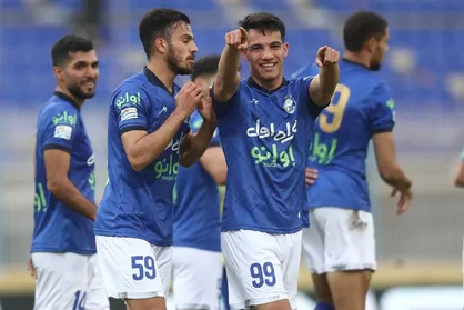 استقلال پس از ۱۰ سال قهرمان نیم فصل شد