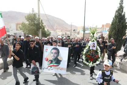 پیکر مطهر شهید والامقام &laquo;مهدی حامدی&raquo; در مهدیشهر تشییع شد+ تصاویر