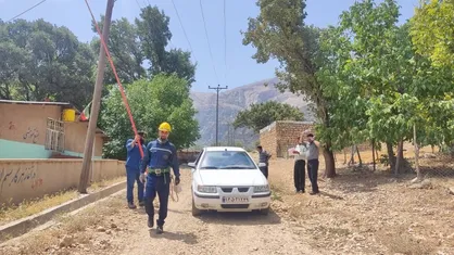 بررسی میدانی برق ناحیه دنا در روستای جلاله/ شناسایی ۳۵ مورد مصرف غیرمجاز و تدوین نقشه راه اصلاح شبکه