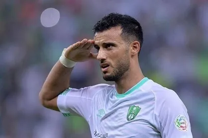 عمر السومه مقابل استقلال بازی نمی&zwnj;کند