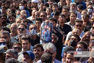 تشییع و خاکسپاری شهدای محیط بان در استان فارس