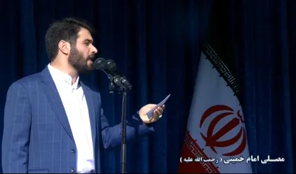 فیلم/ شعر خوانی میثم مطیعی در حضور مسئولین