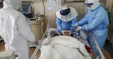 شناسایی ۲۸۸۳۳ بیمار جدید کرونایی/ ۵۵۵ نفر دیگر فوت شدند