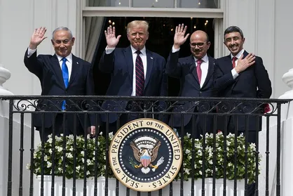 پشت پرده یک توافق