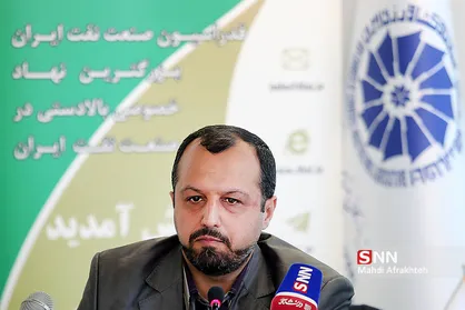 خاندوزی: تولیدکننده گروگان بروکراسی معیوب و فاسد/ تهدید&zwnj;ها و راه&zwnj;کار&zwnj;های پیش&zwnj;روی اقتصاد ایران از زبان اقتصاددان مجلس یازدهم