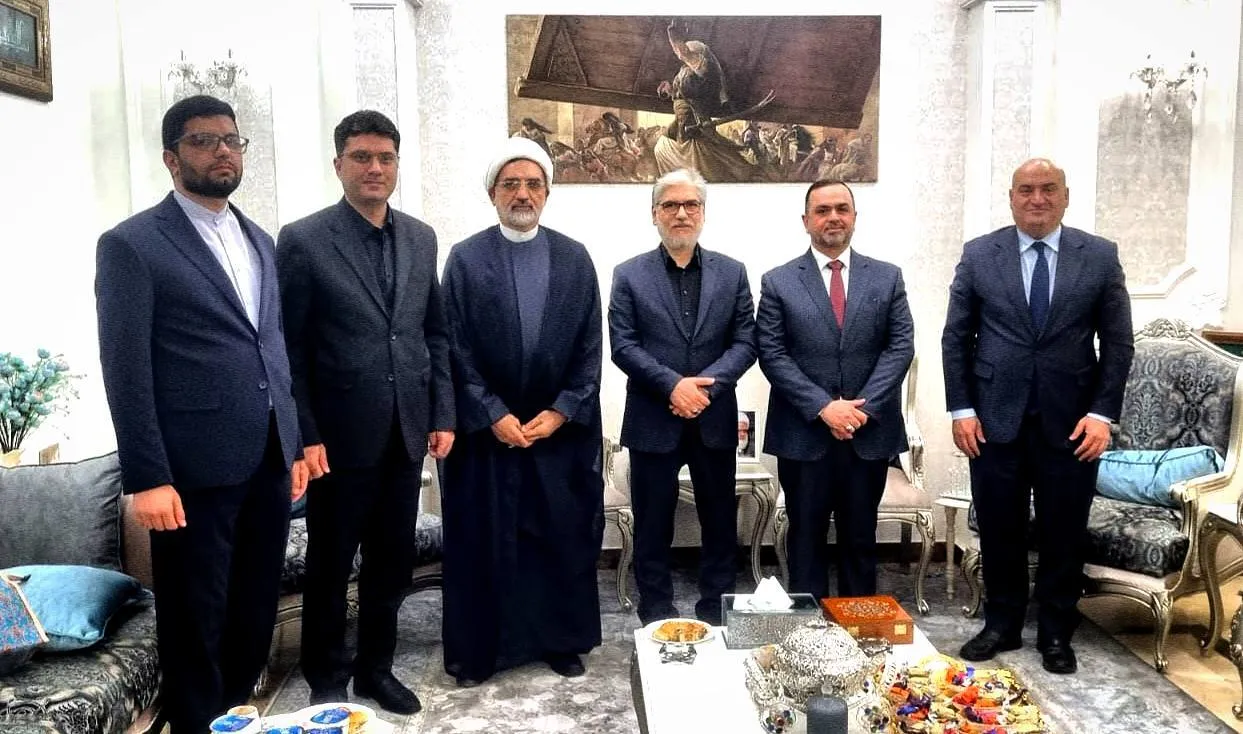 وزیر علوم: تجربه ایران در توسعه آموزش عالی در اختیار عراق قرار می‌گیرد