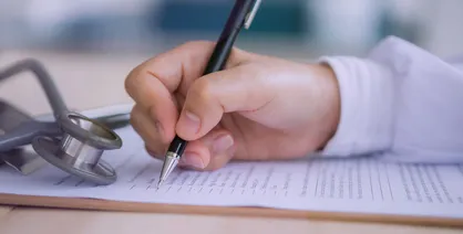 جامعه روز به روز توجه بیشتری به روان&zwnj;پزشکی دارد/ در سطح جهانی روان&zwnj;پزشکی دچار بحران و آشفتگی هویت است