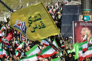 مراسم تشییع شهدای ناوگان دنا در میدان انقلاب تهران