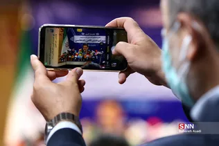 نشست خبری سیدامیرحسین قاضی‌زاده هاشمی 