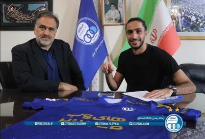 سیاوش یزدانی با استقلال تمدید کرد