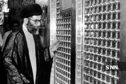 تشرف حضرت آیت&zwnj;الله خامنه&zwnj;ای به حرم حضرت زینب(سلام&zwnj;الله&zwnj;علیها) +عکس