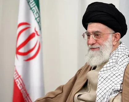 خامنه&zwnj;ای عزیز + عکس