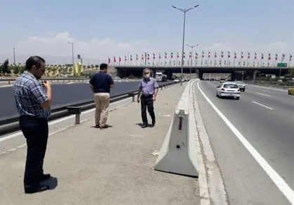 گاردریل&zwnj;های میانی بزرگراه آزادگان جمع&zwnj;آوری می&zwnj;شود