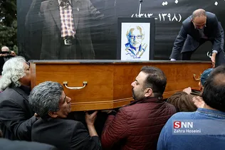 مراسم تشییع مرحوم «جمشید مشایخی»