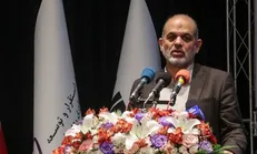 جمهوری اسلامی در برابر دشمنان تسلیم نخواهد شد