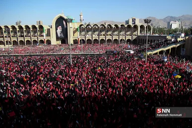 وال‌استریت: مراسم تشییع رهبر ایران نمایش مقاومت عظیم در برابر غرب است