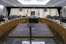 اعطای ۵۰ همت تسهیلات برای تامین نقدینگی کارخانجات دارویی/ تصویب یک مصوبه‌ جهت نوسازی خطوط تولید دارو