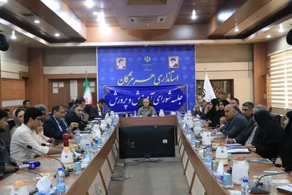 موفقیت دانش&zwnj;آموزان هرمزگان در آزمون سراسری با ۱۲ رتبه دو رقمی/تکمیل زیرساخت آب و برق مدارس هرمزگان تا آغاز سال تحصیلی