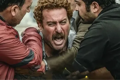 پای مهدی تاج به جشنواره فجر باز شد/ دلیل جسارت در روایت فوتبالی "بازی را بکش" چه بود؟ فیلم