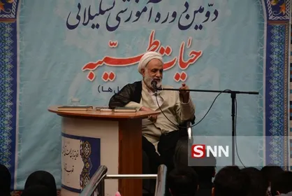 &laquo;آتش به اختیار&raquo; یعنی جوشش کار از درون افراد/ کسی که برای حقوق کار می&zwnj;کند نخبه نیست